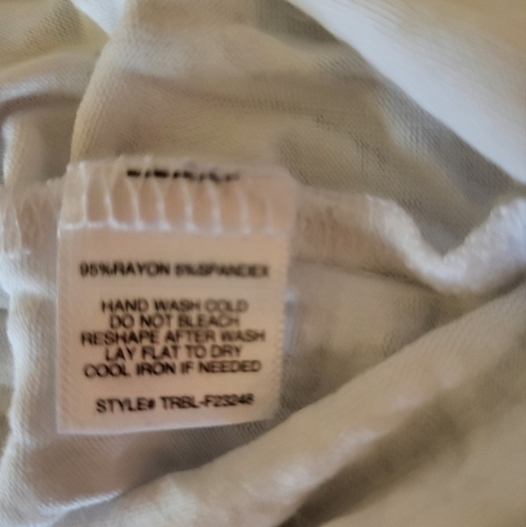 Tresics White Knotted Tee with Striped Sleeves, Size Medium - Picture 4 of 4